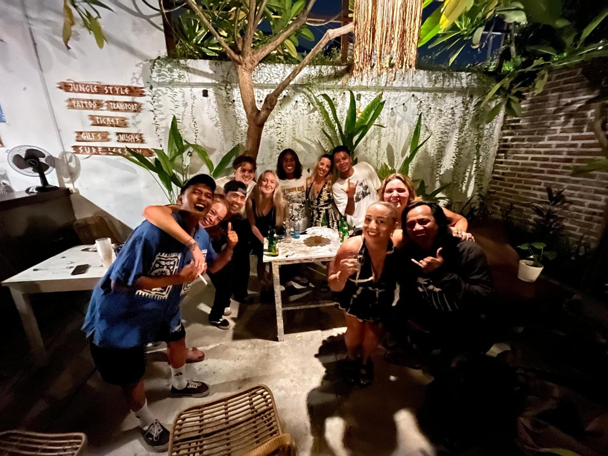 The Jungle House Hostel Canggu Buitenkant foto